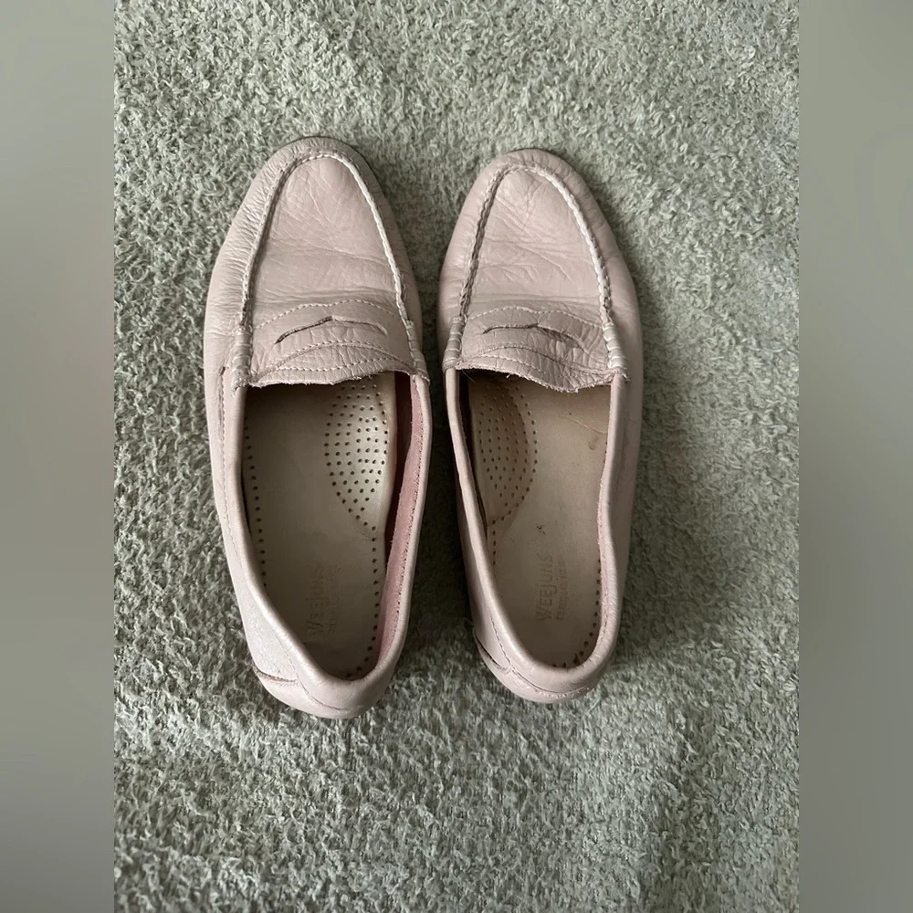 G.H. Bass Weejuns Soft Blush Pink Leather Penny classic Loafers - Size 9M - Picture 3 of 11